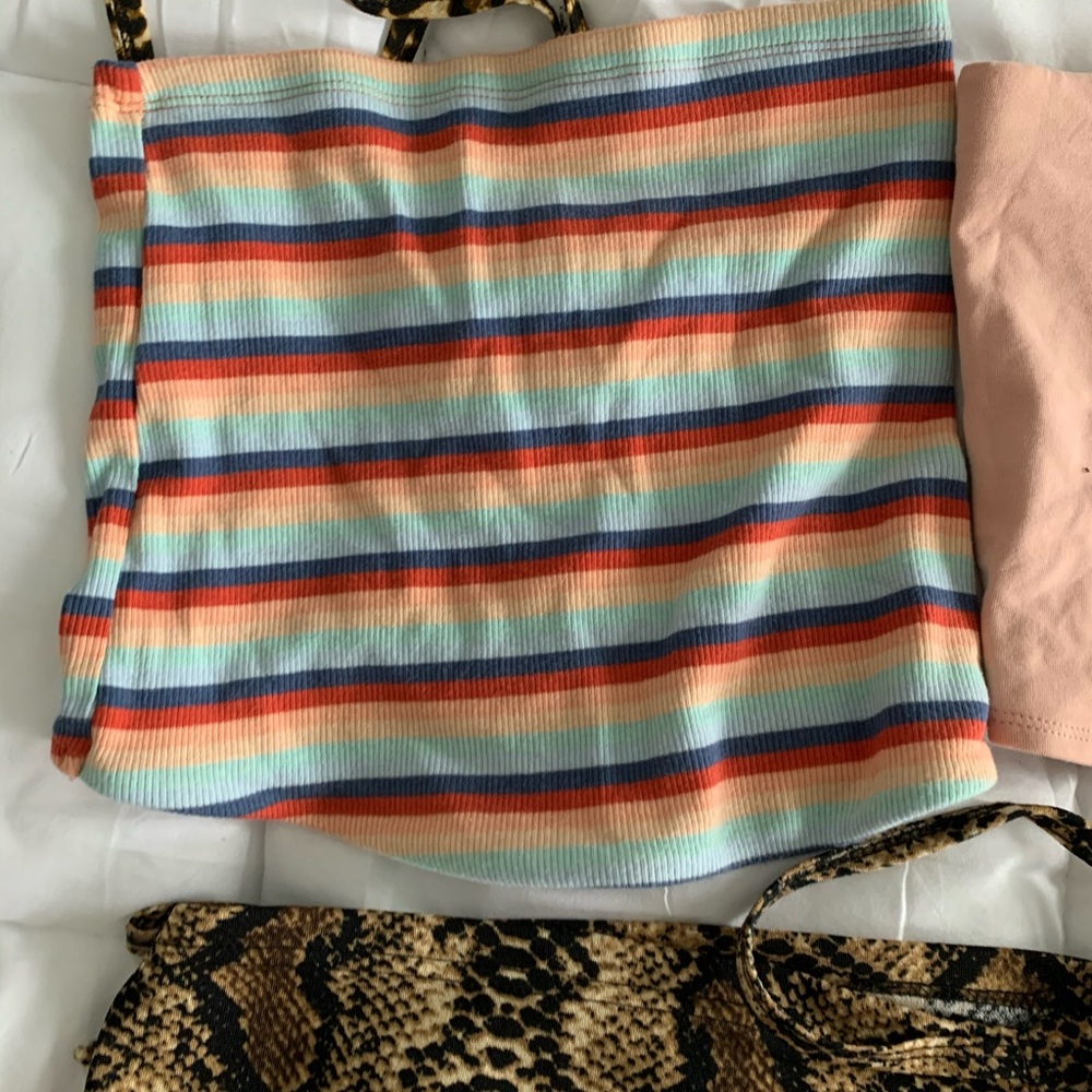 Crop top bundle - Picture 6 of 7